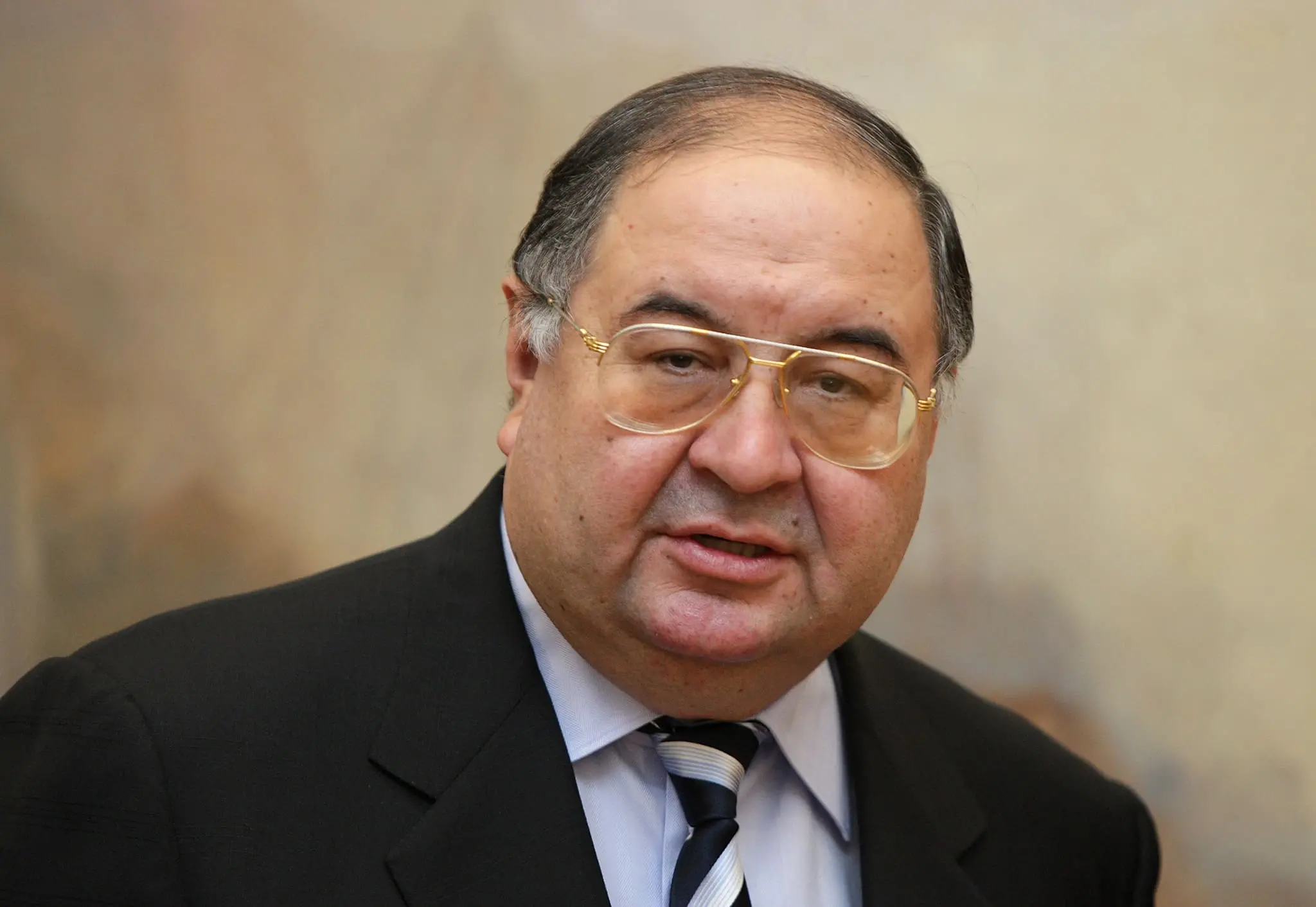 100329832-Alisher-Usmanov.webp