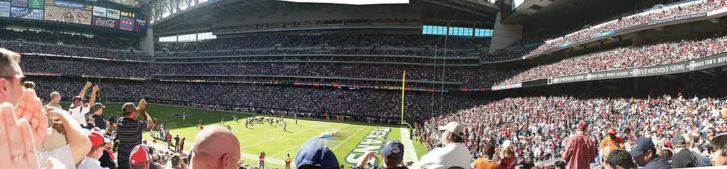 1024px-Reliant_stadium.webp