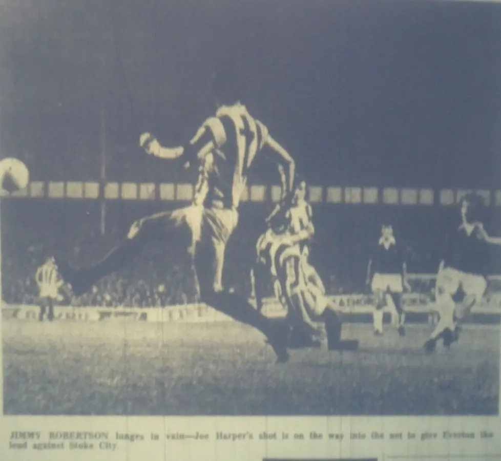 11.09.73 Harper goal v Stoke (H).webp