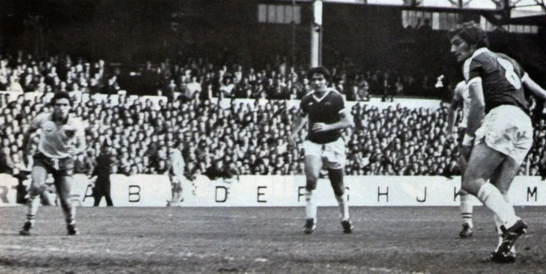 2334 17.09.77 Dobson v Norwich (H) Martin Dobson scores in a 3-0 defeat of Norwich.webp