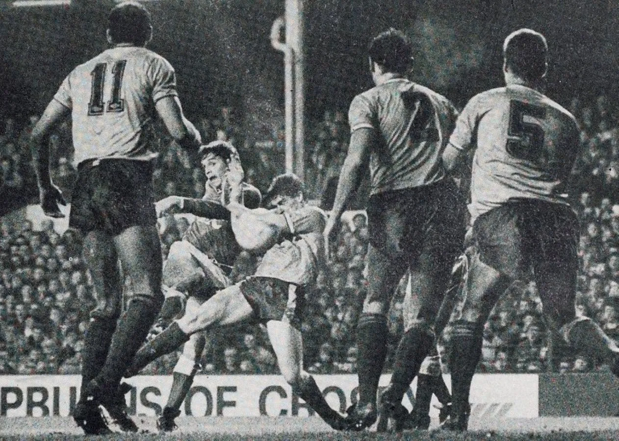 5 13.01.88 Sharp v Sheffield Wed FA CUP REPLAY Graeme Sharp scores against Sheffield Wednesda...webp