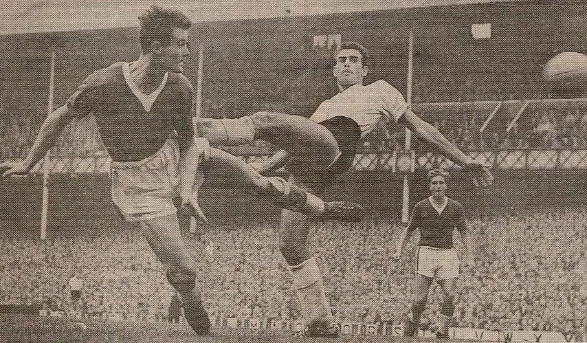 590919 Alan Shackleton scores against Sheff Wed in 2-1 victory.webp