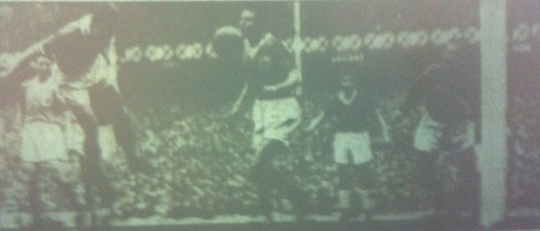 638 14.03.59 Laverick v Blackpool (H) FIRST IN SEQUENCE - Dave Hickson meets a Bobby Collins ...webp