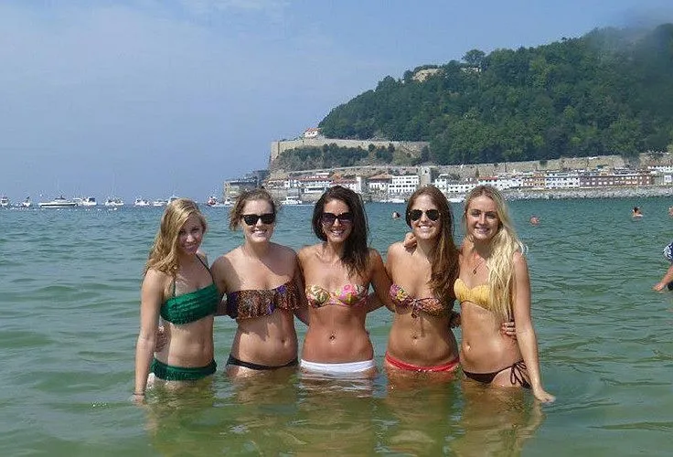 7-San-Sebastian-Beach-Babes.webp