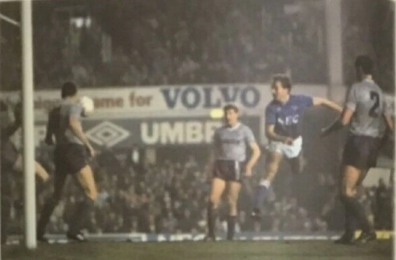 8 25.01.88 Steven v Sheff.Wed (H) FA CUP SECOND REPLAY (H) Trevor Steven heads the Blues into...webp