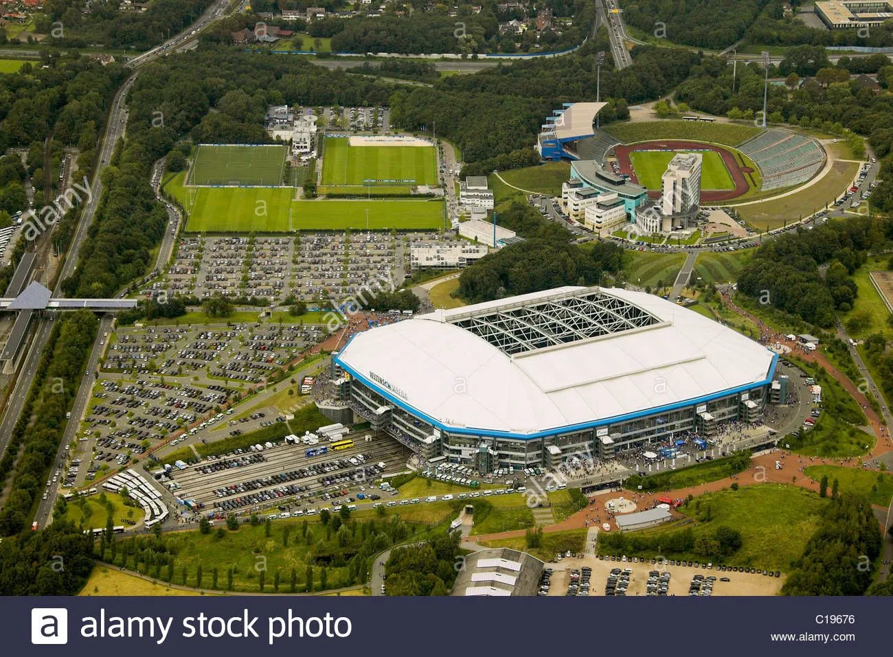 aerial-photo-parking-area-schalker-pitch-arena-auf-schalke-schalke-C19676.webp