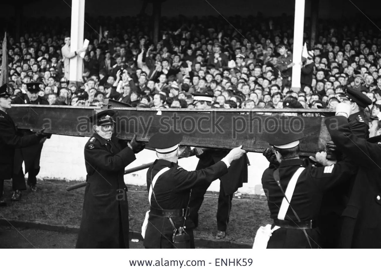 english-league-division-one-match-at-goodison-park-everton-1-v-liverpool-ENHK59.webp