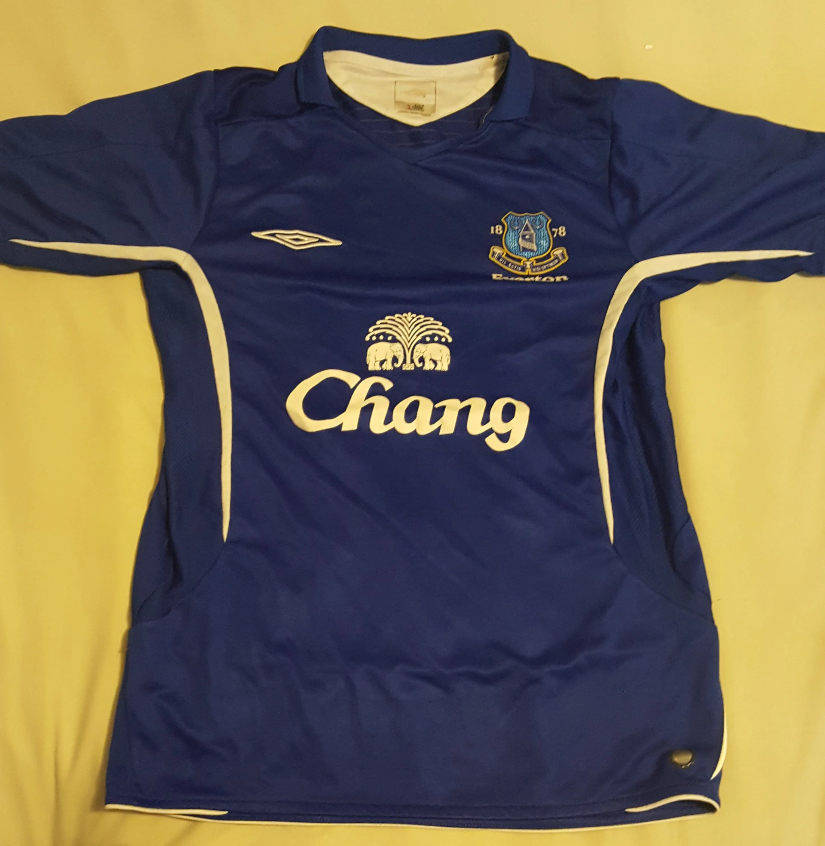 Everton 2005-06 home shirt S.webp