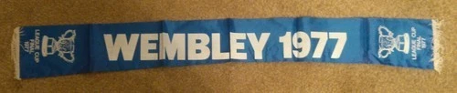 everton-70s-silk-scarf_360_c9a7a86df5dae3cfe24643067ef1c077.webp