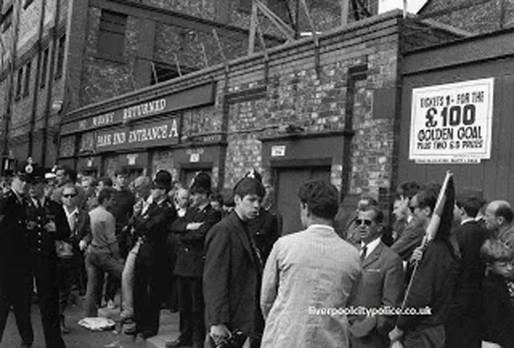 Goodison Park during the World Cup in 1966.webp