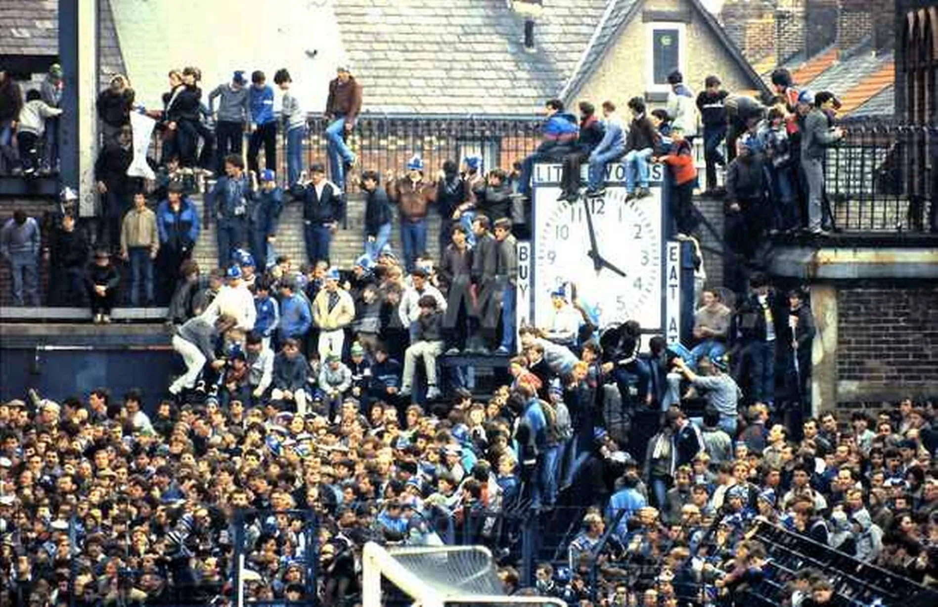 image-28-for-archive-pictures-of-goodison-park-home-of-everton-fc-gallery-796431122.webp