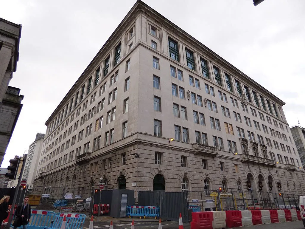 India_Building,_Water_Street,_Liverpool_(geograph_5640429).webp