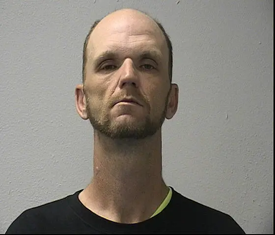 Mugshot-of-the-Day-A-Guy-With-One-of-the-Longest-Necks-Youll-Ever-See.webp