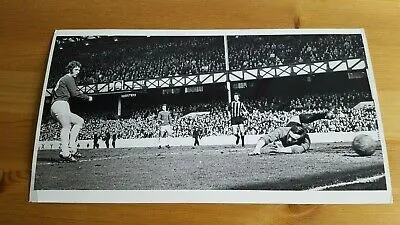 Original-Press-Photo-Everton-V-Coventry-City-124.webp