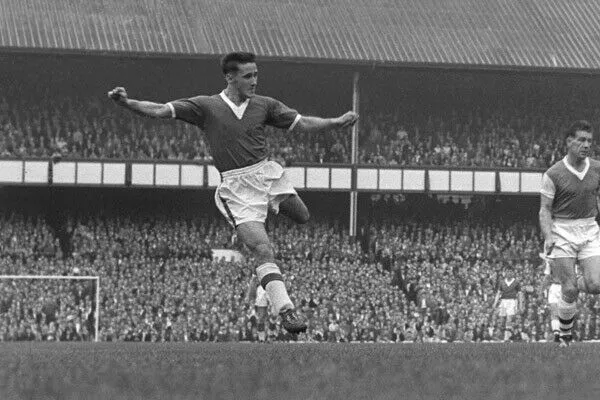 STUNNING-12x8-PHOTO-EVERTON-1958-DEREK-TEMPLE-EV-183.webp