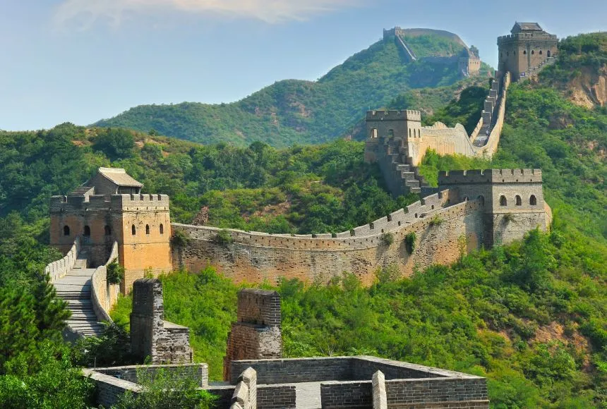 the-great-wall-of-china.webp