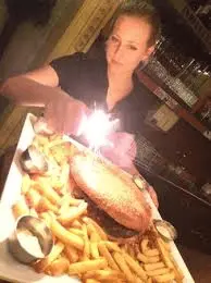 xxxxl burger.webp