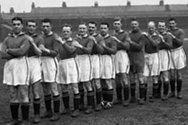 1930s-everton-team-954150150.jpg