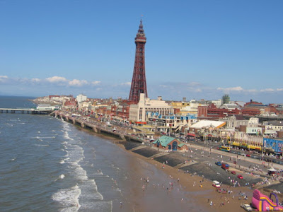 800px-Blackpool_tower_from_central_pier_ferris_wheel_.jpg
