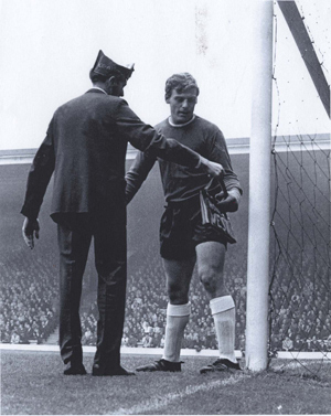 gordon-west-famously-receives-a-handbag-from-the-kop-before-a-derby-at-anfield-998724981.jpg